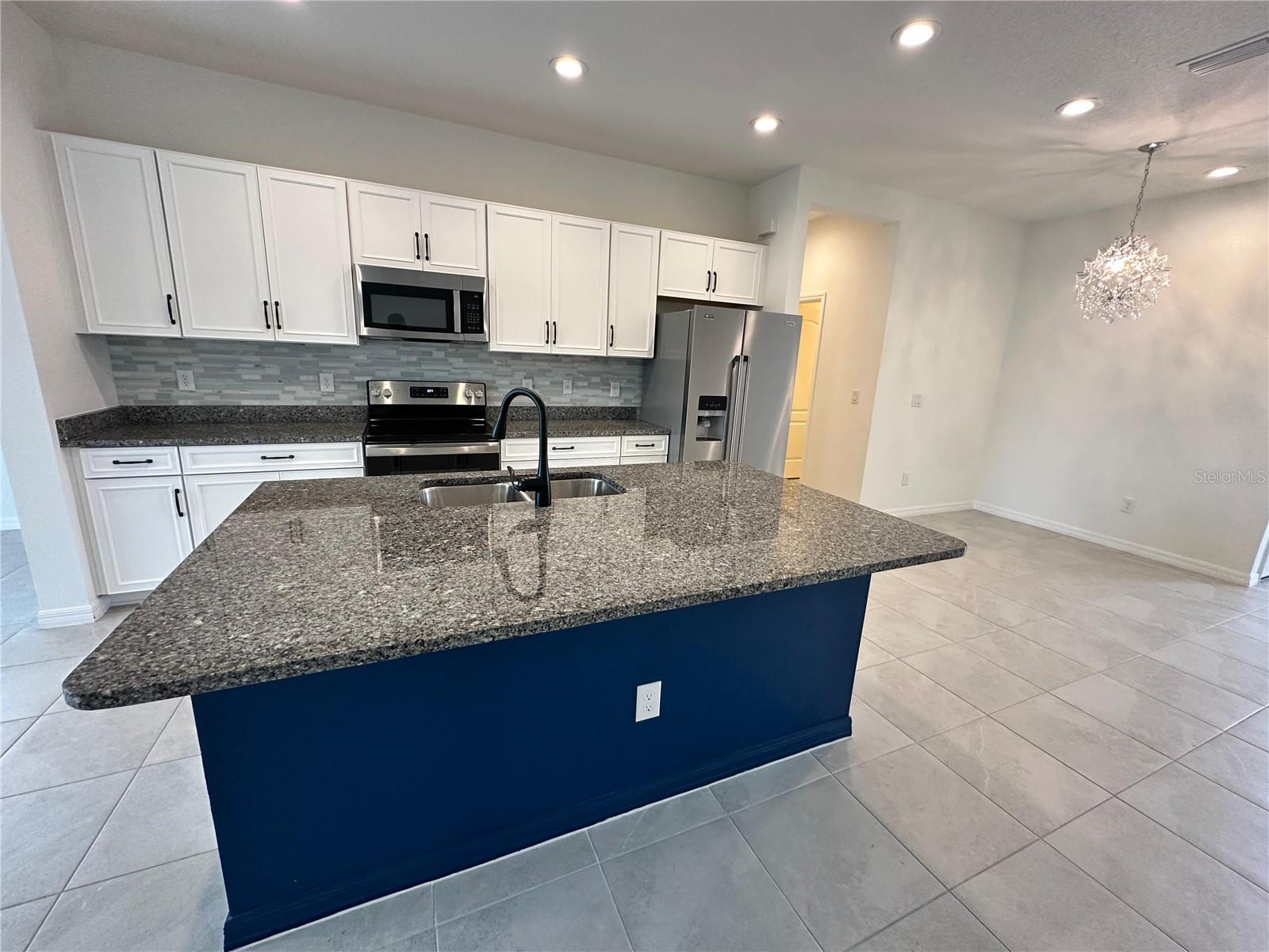 MORGANS GLEN TWNHMS PH IIIA & IIIB - Residential Lease