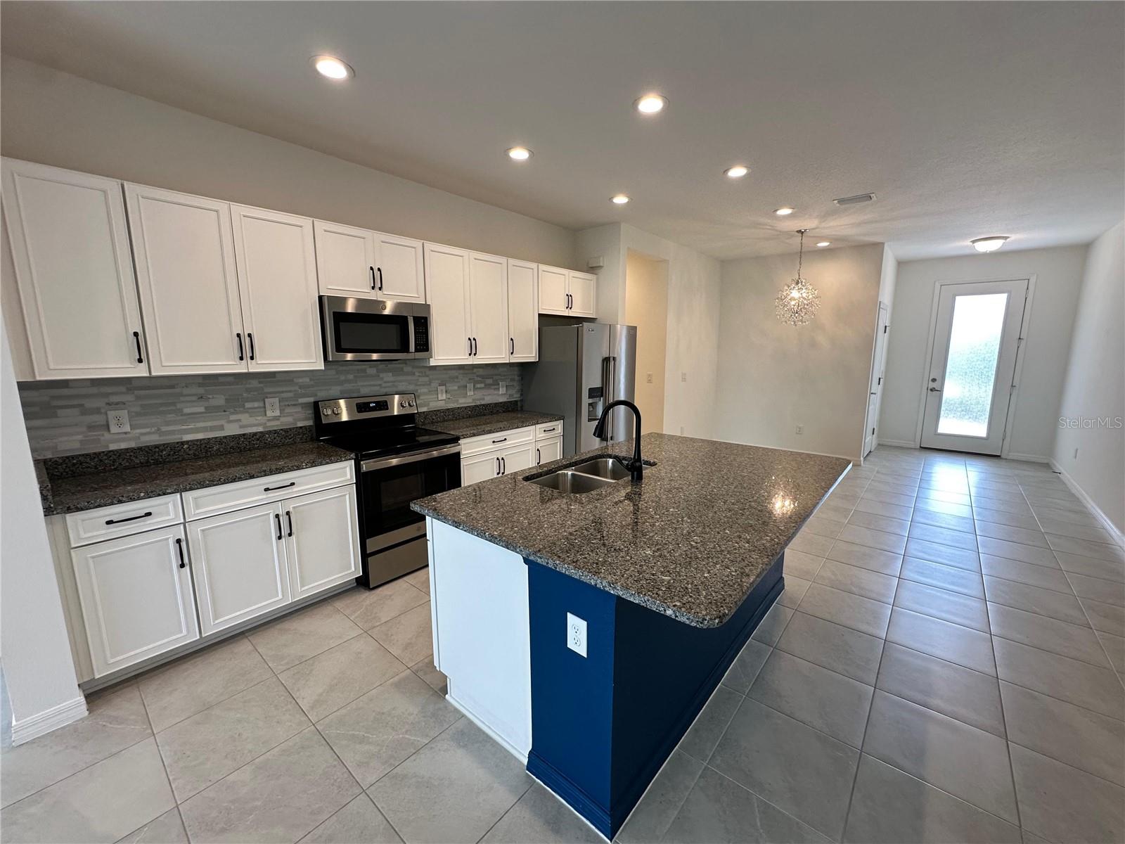 MORGANS GLEN TWNHMS PH IIIA & IIIB - Residential Lease