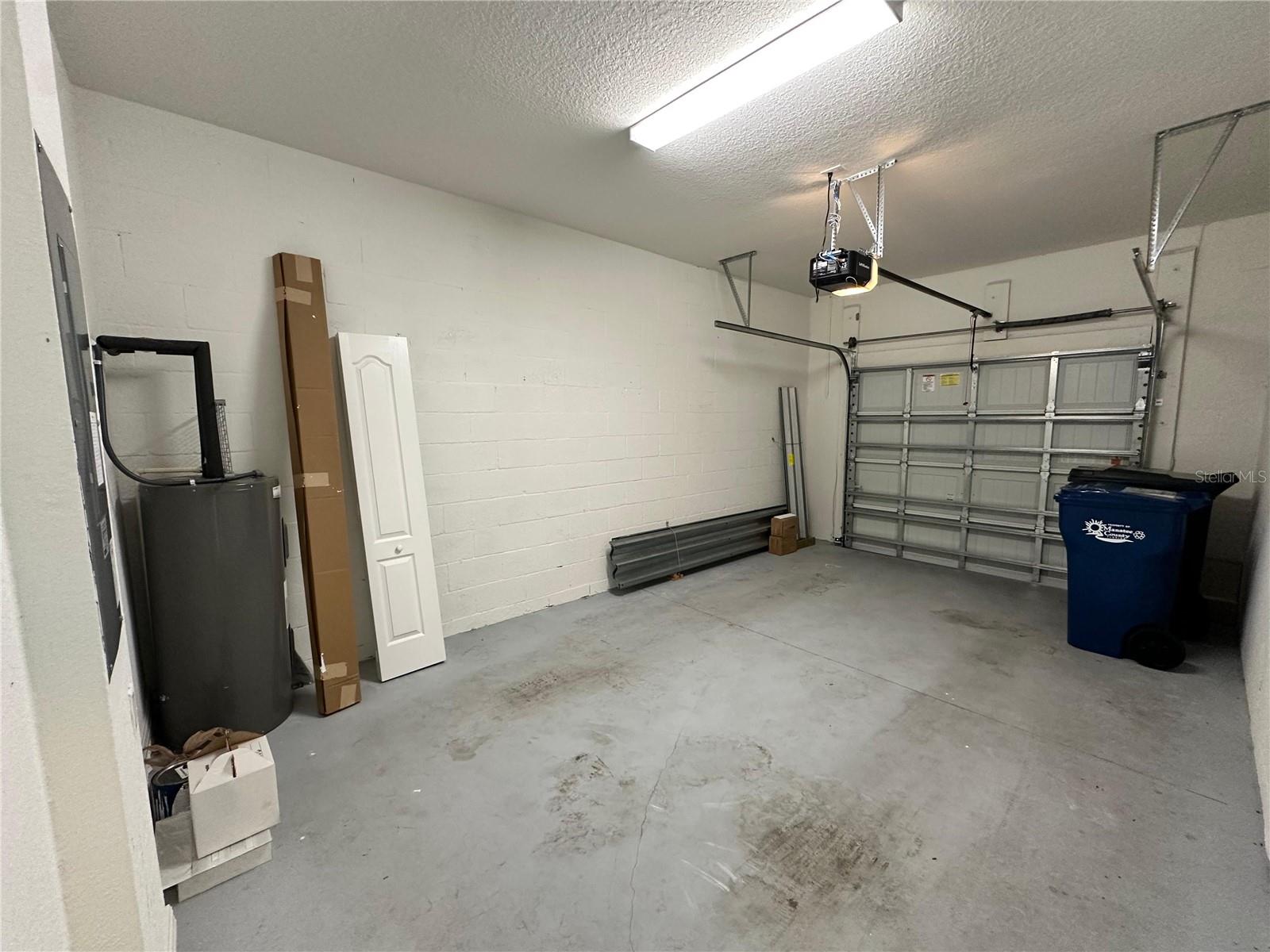 MORGANS GLEN TWNHMS PH IIIA & IIIB - Residential Lease