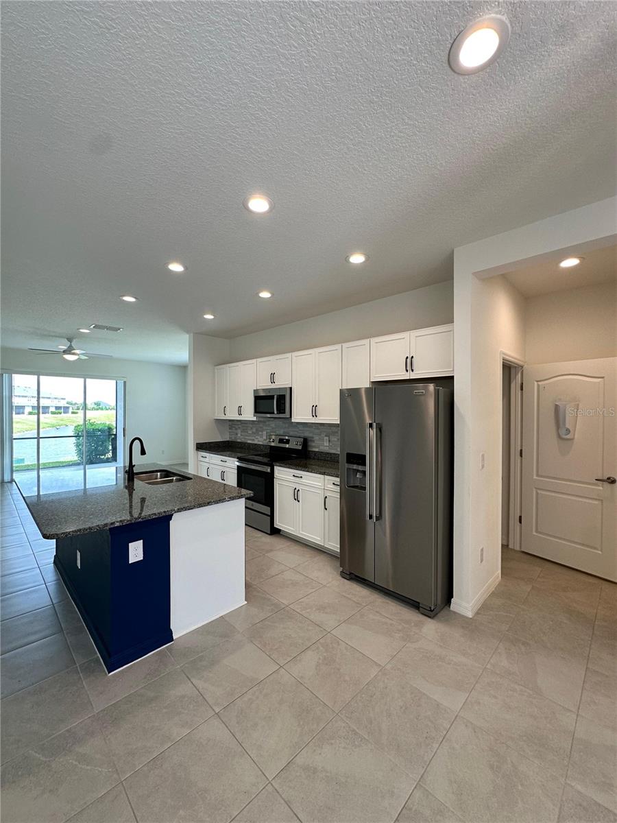 MORGANS GLEN TWNHMS PH IIIA & IIIB - Residential Lease