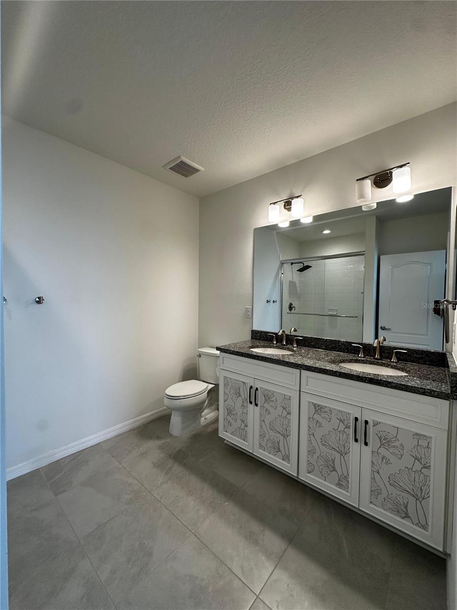 MORGANS GLEN TWNHMS PH IIIA & IIIB - Residential Lease