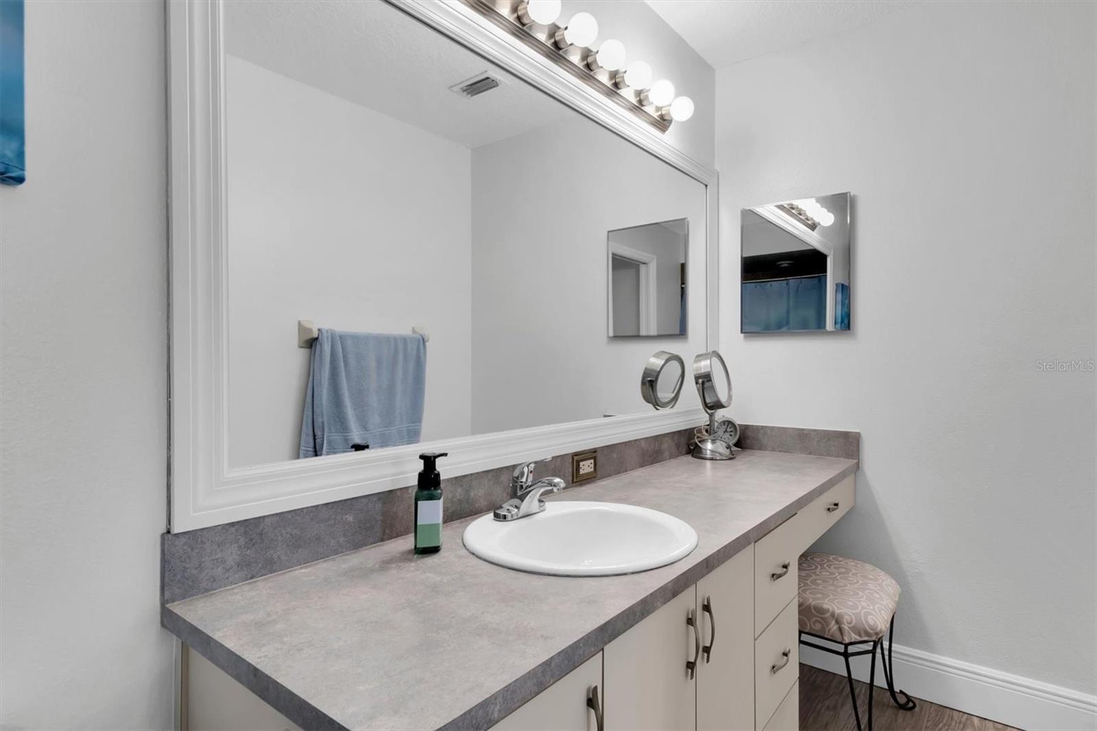 VILLA DEL RIO - Residential