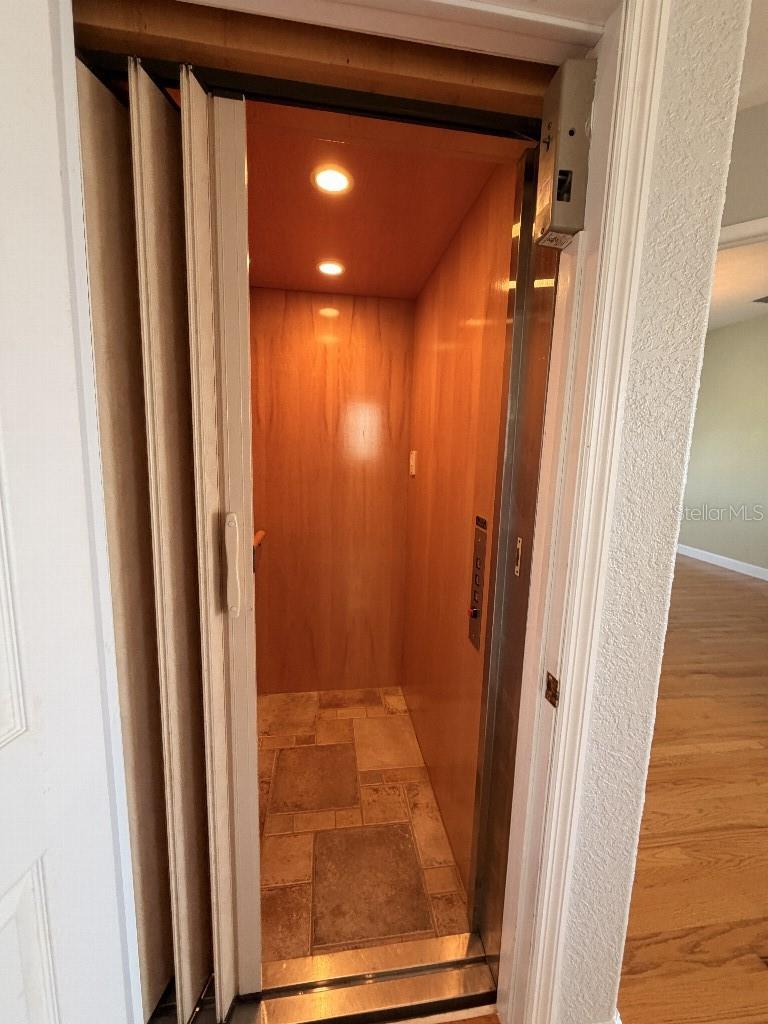 SYMPHONY ISLES UNIT ONE - Residential