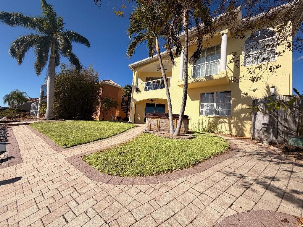 Photo of 808 Symphony Isles Boulevard, Apollo Beach, FL 33572 (MLS # TB8456341)