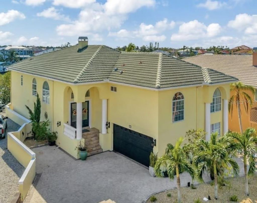 Photo of 808 Symphony Isles Boulevard, Apollo Beach, FL 33572 (MLS # TB8456341)