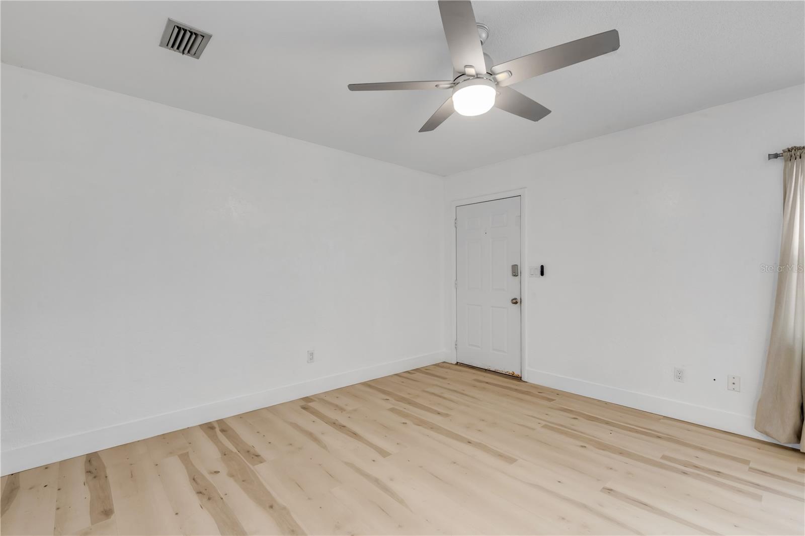 COOPER - Residential