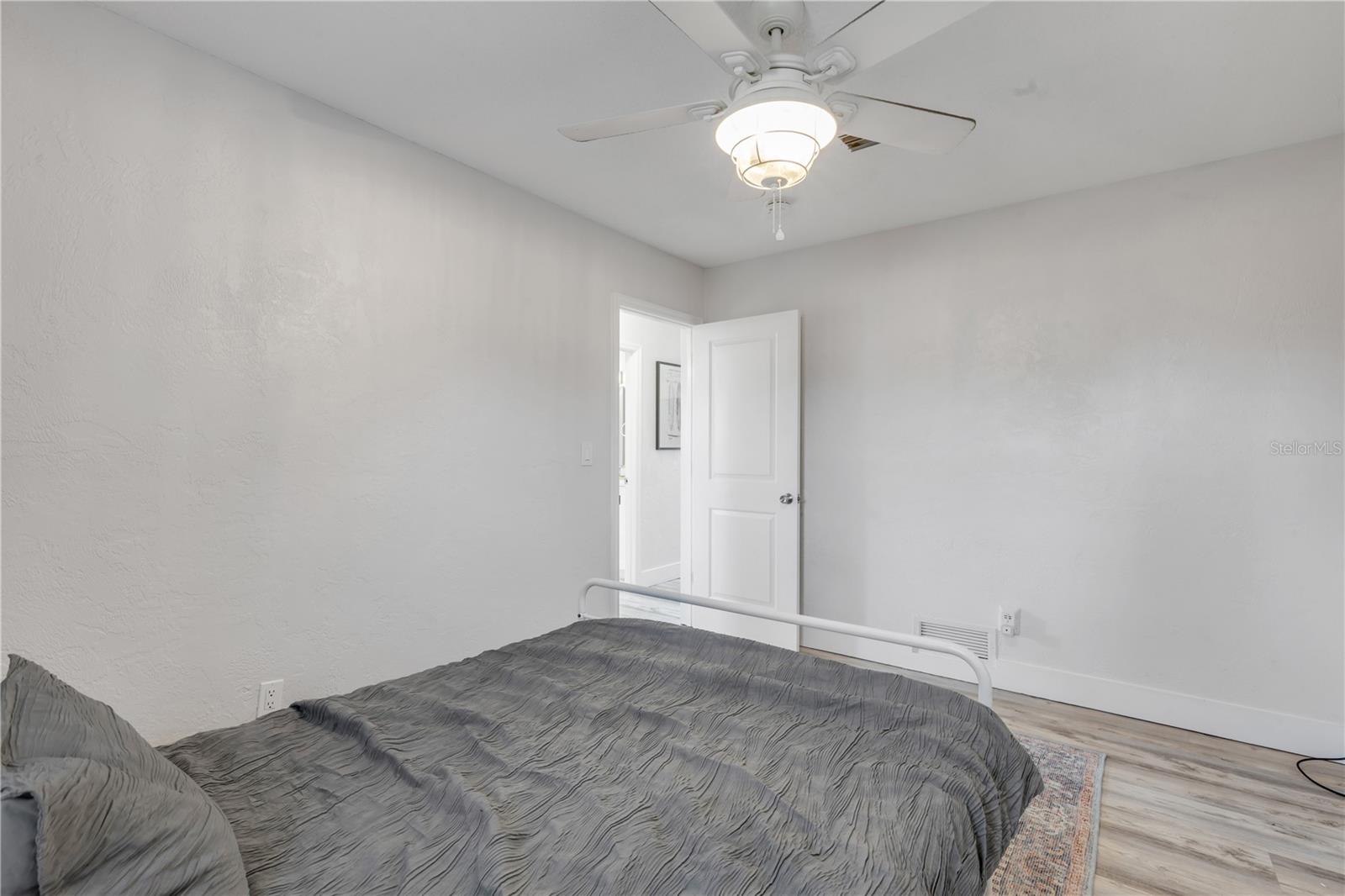 COOPER - Residential