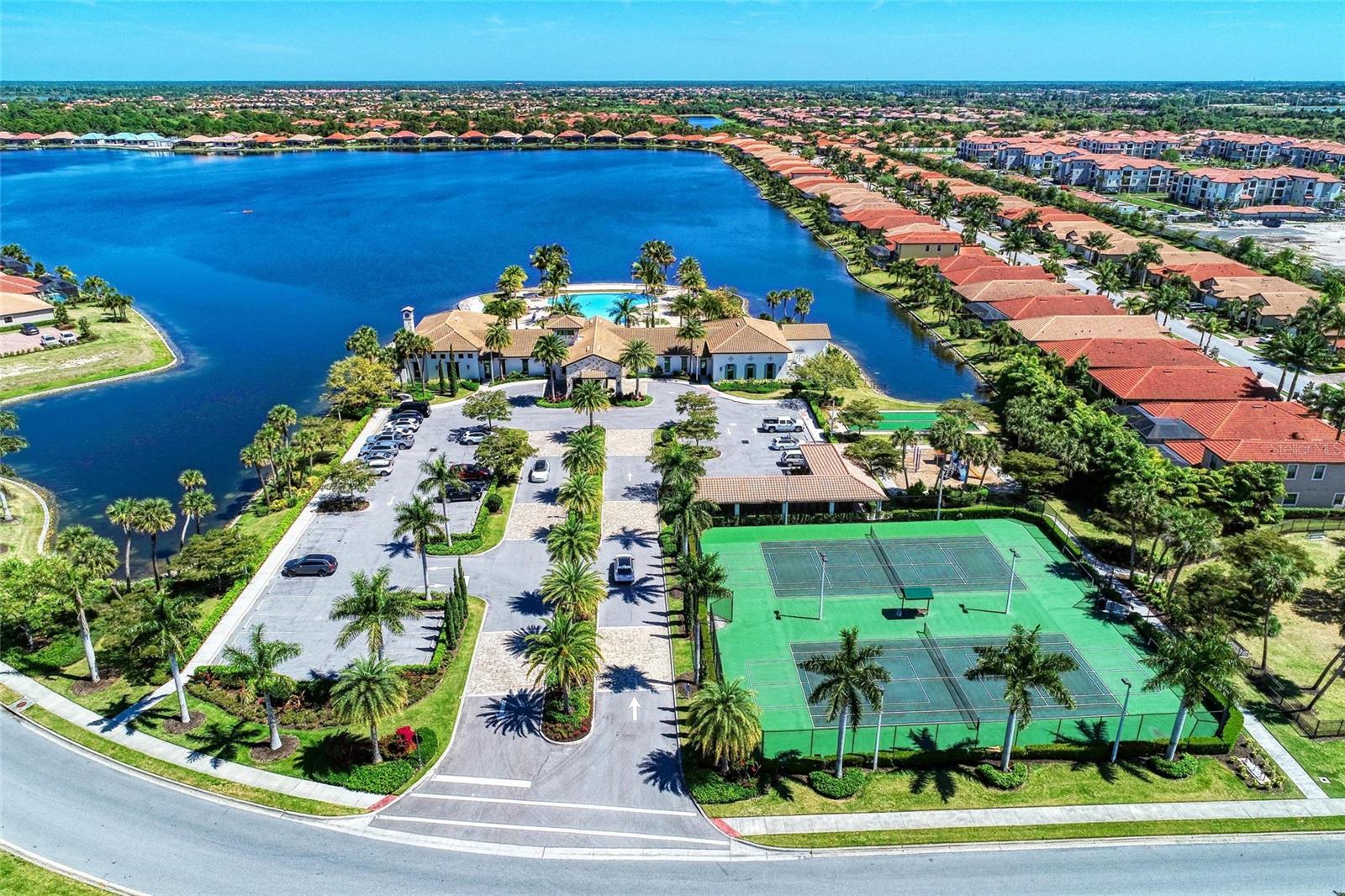 TOSCANA ISLES - Residential