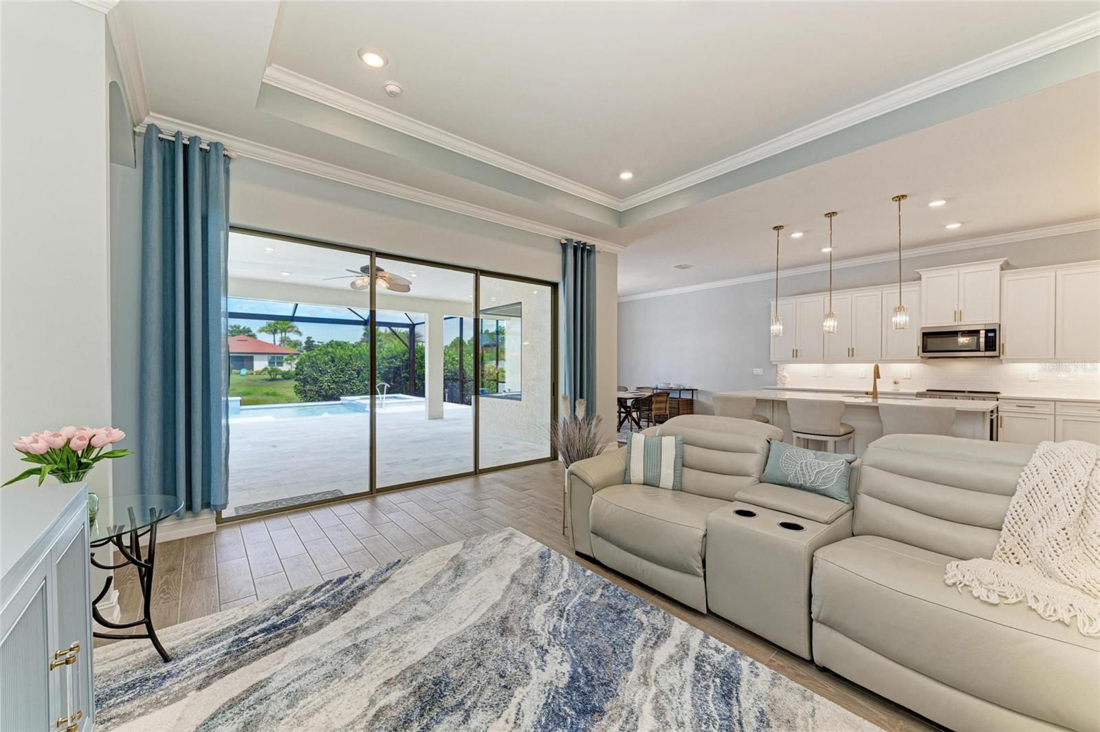 TOSCANA ISLES - Residential