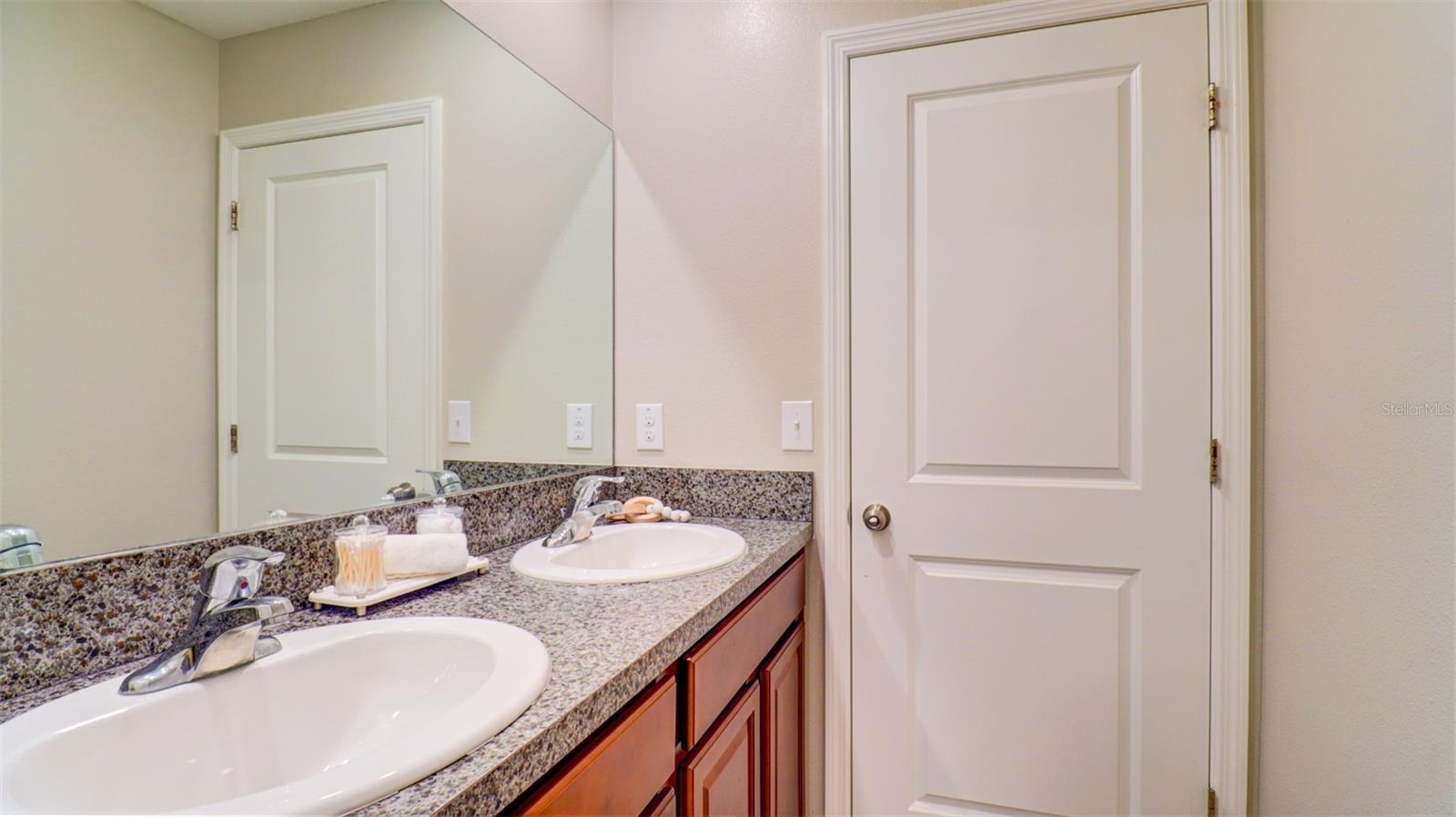 BELMONT SOUTH PH 2D & PASEO AL - Residential