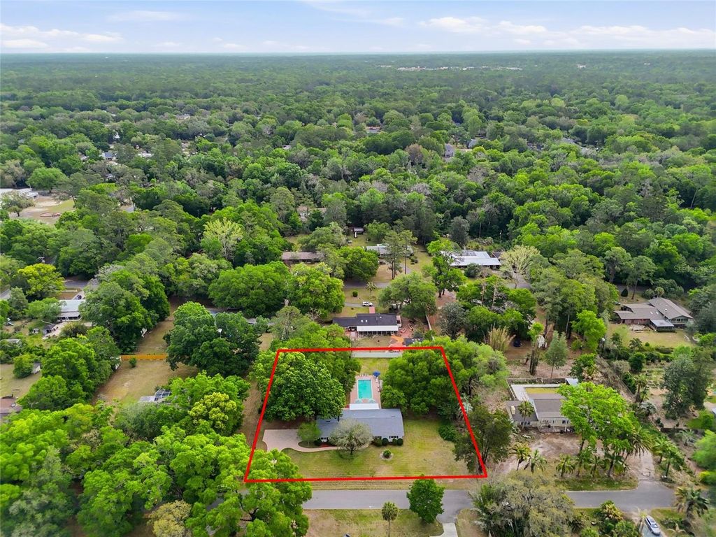 Photo of 2921 NW 31 Terrace, Gainesville, FL 32605 (MLS # GC539166)