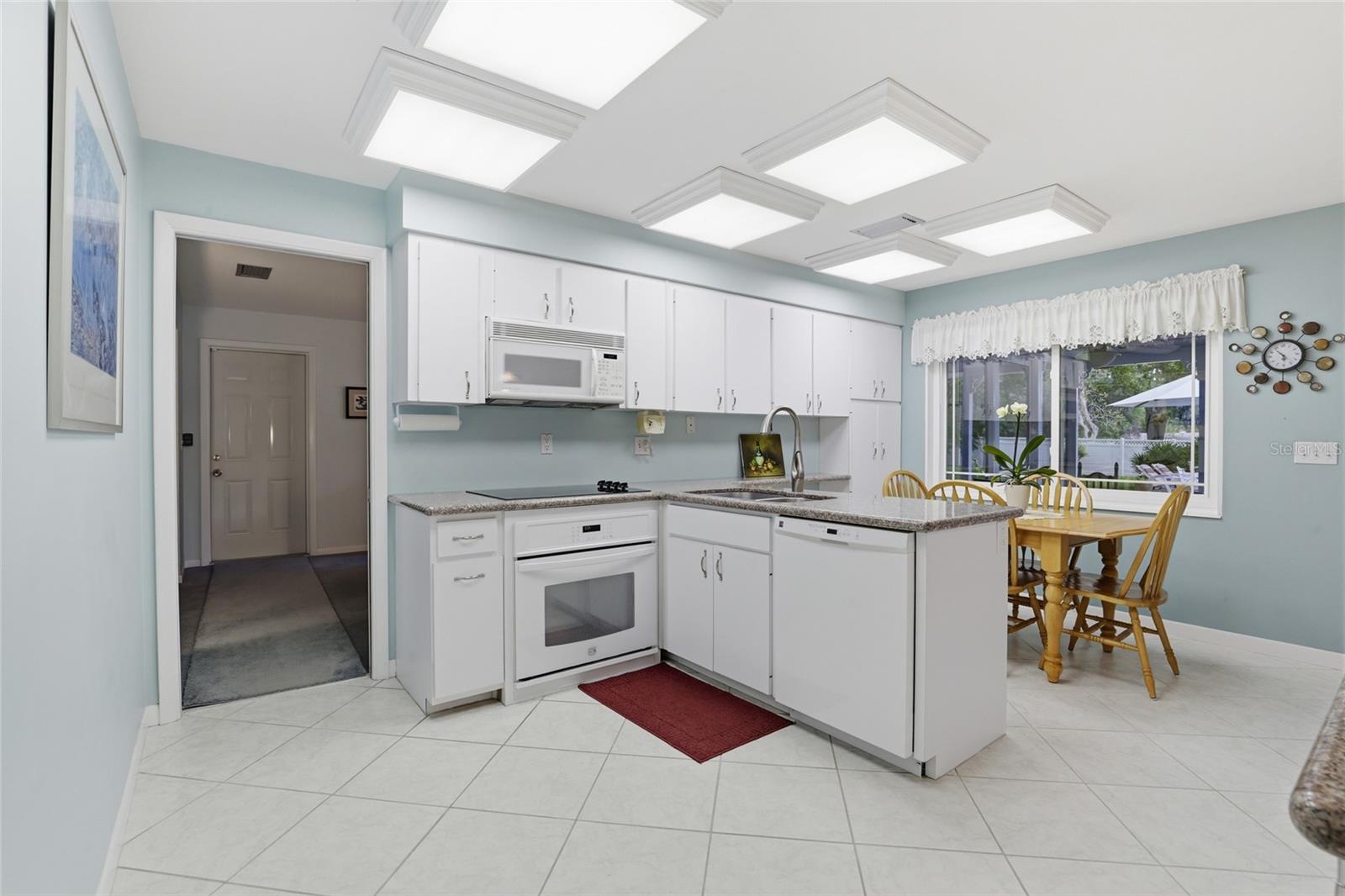 EDGEWOOD HILLS - Residential