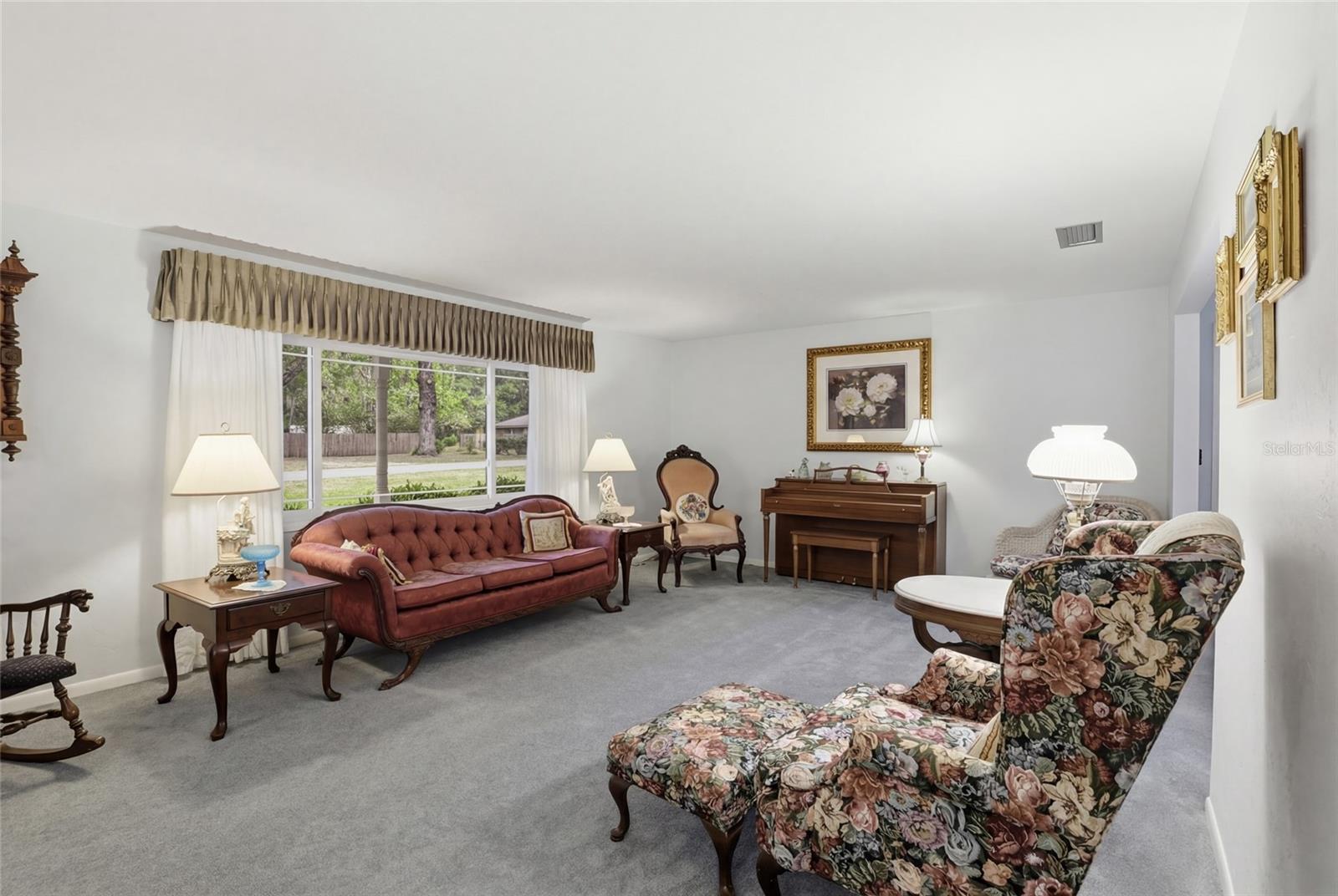 EDGEWOOD HILLS - Residential