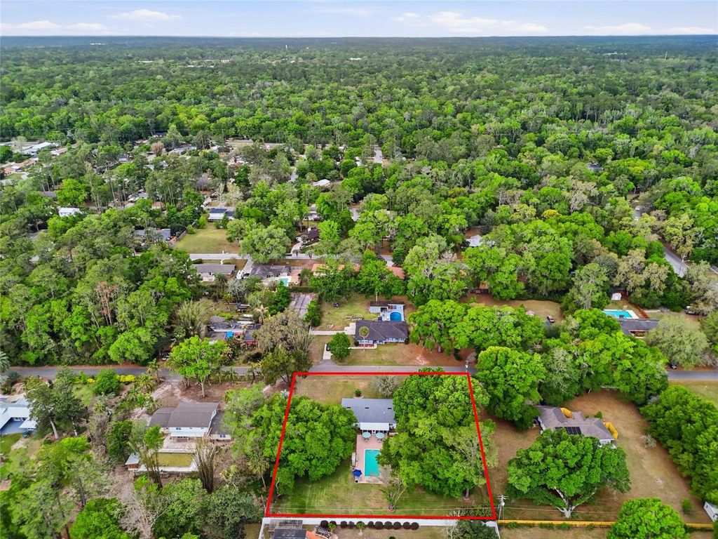 Photo of 2921 NW 31 Terrace, Gainesville, FL 32605 (MLS # GC539166)