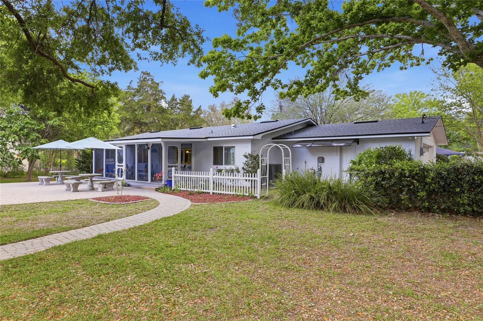 EDGEWOOD HILLS - Residential