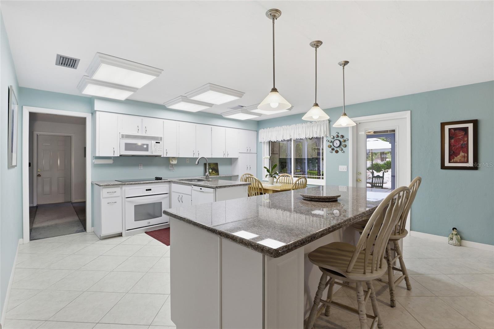 EDGEWOOD HILLS - Residential