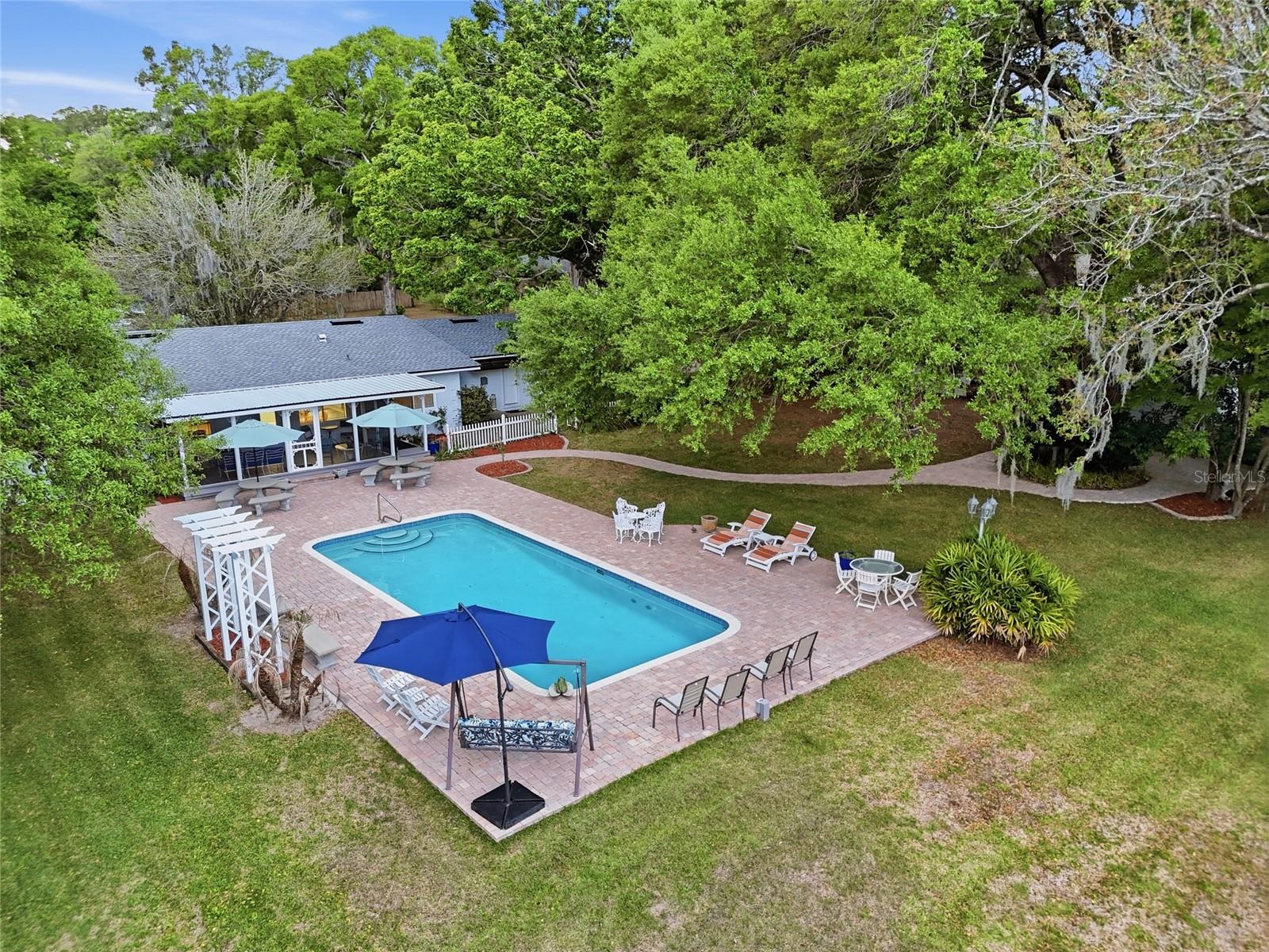 EDGEWOOD HILLS - Residential