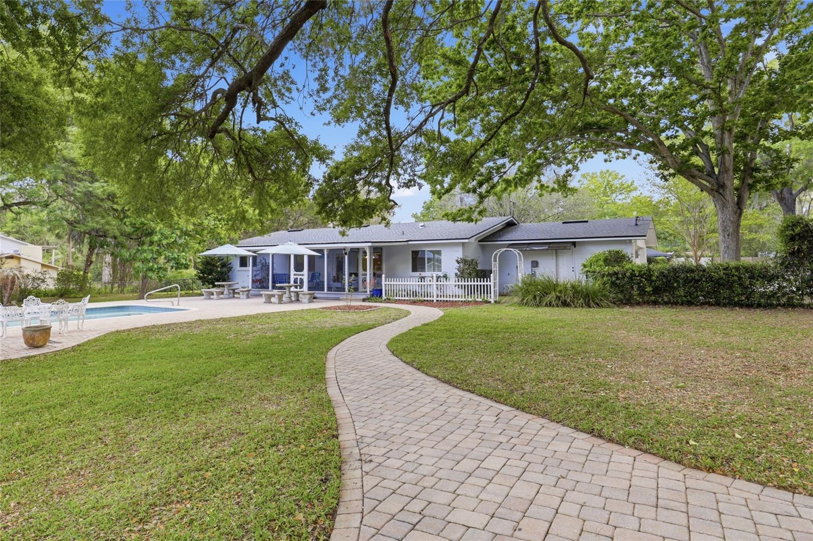 EDGEWOOD HILLS - Residential