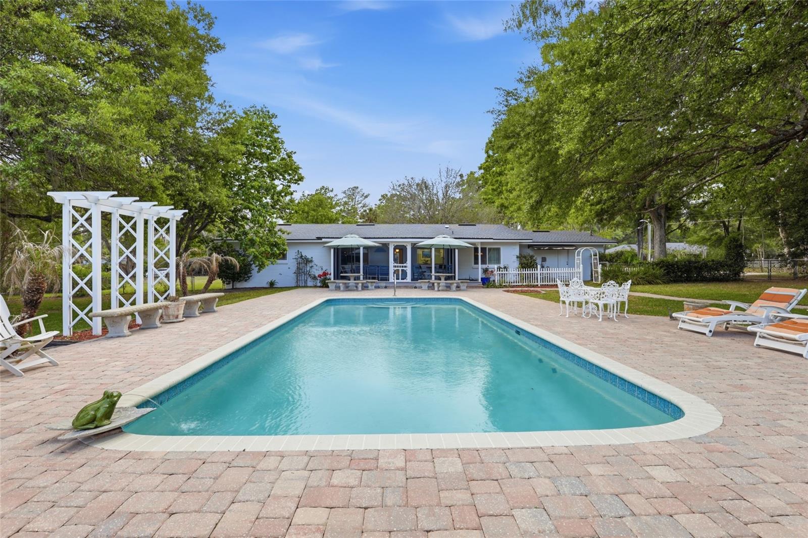 EDGEWOOD HILLS - Residential