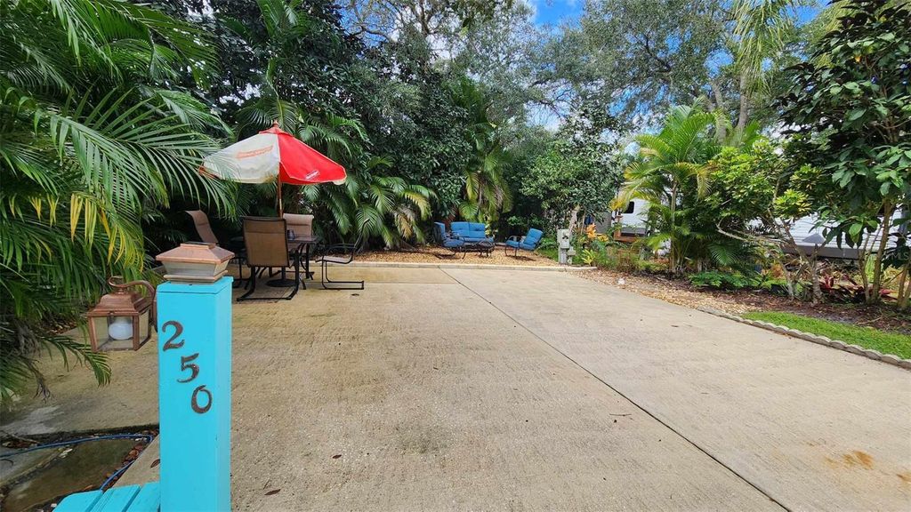 Photo of 250 Saddle Lane, Lake Wales, FL 33898 (MLS # U8216221)