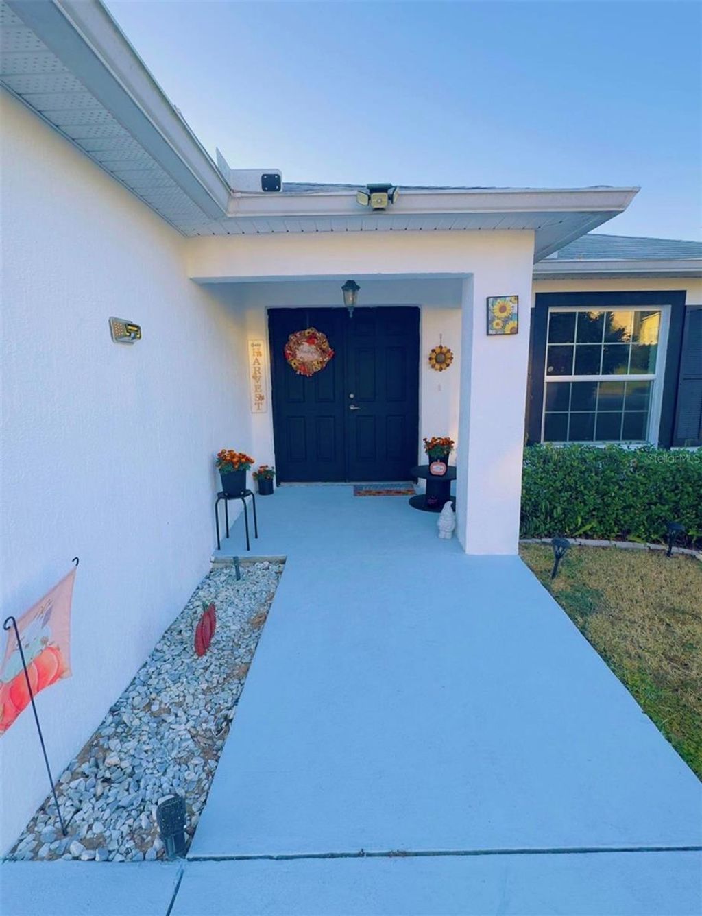 Photo of 612 Chicago Way, Dundee, FL 33838 (MLS # TB8314975)