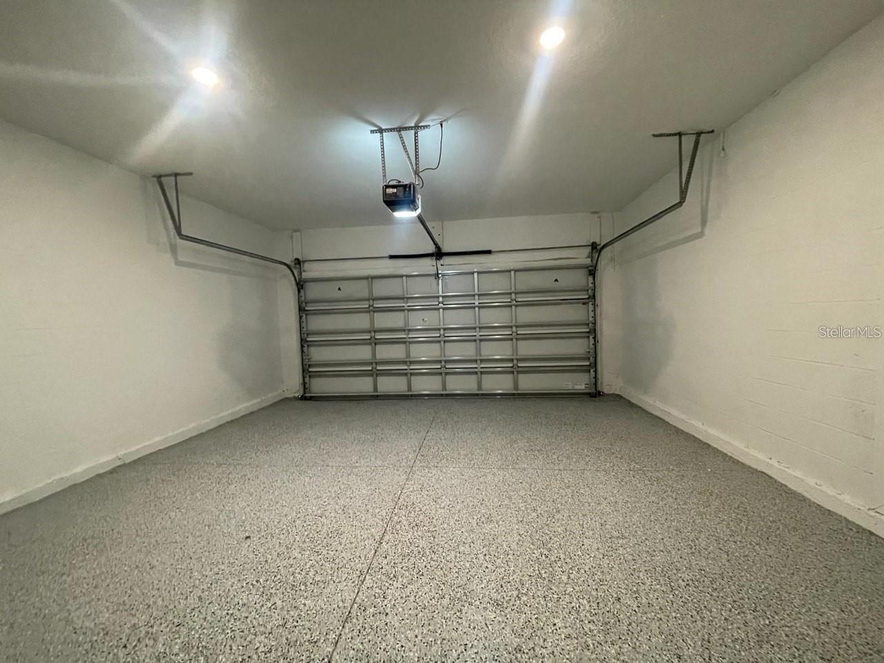 FOX NORTH - Residential Lease