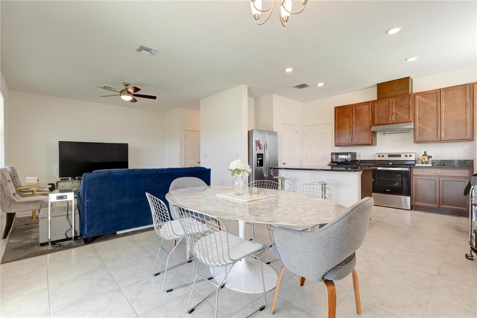 EMPIRE MANAGEMENT GROUP - Residential