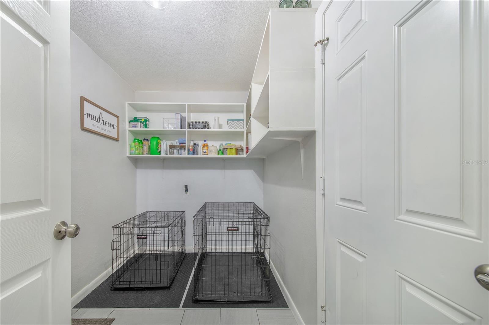 WOODLAND HILLS - Residential