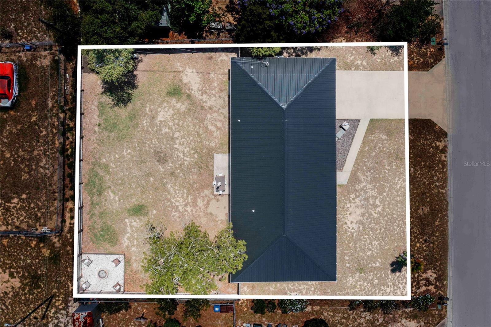 WOODLAND HILLS - Residential