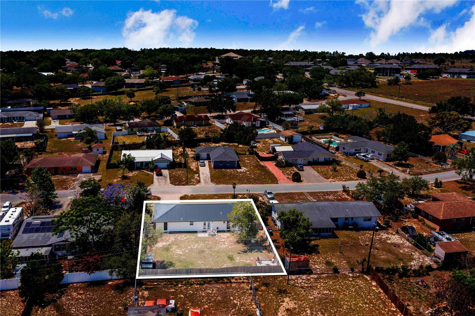 WOODLAND HILLS - Residential