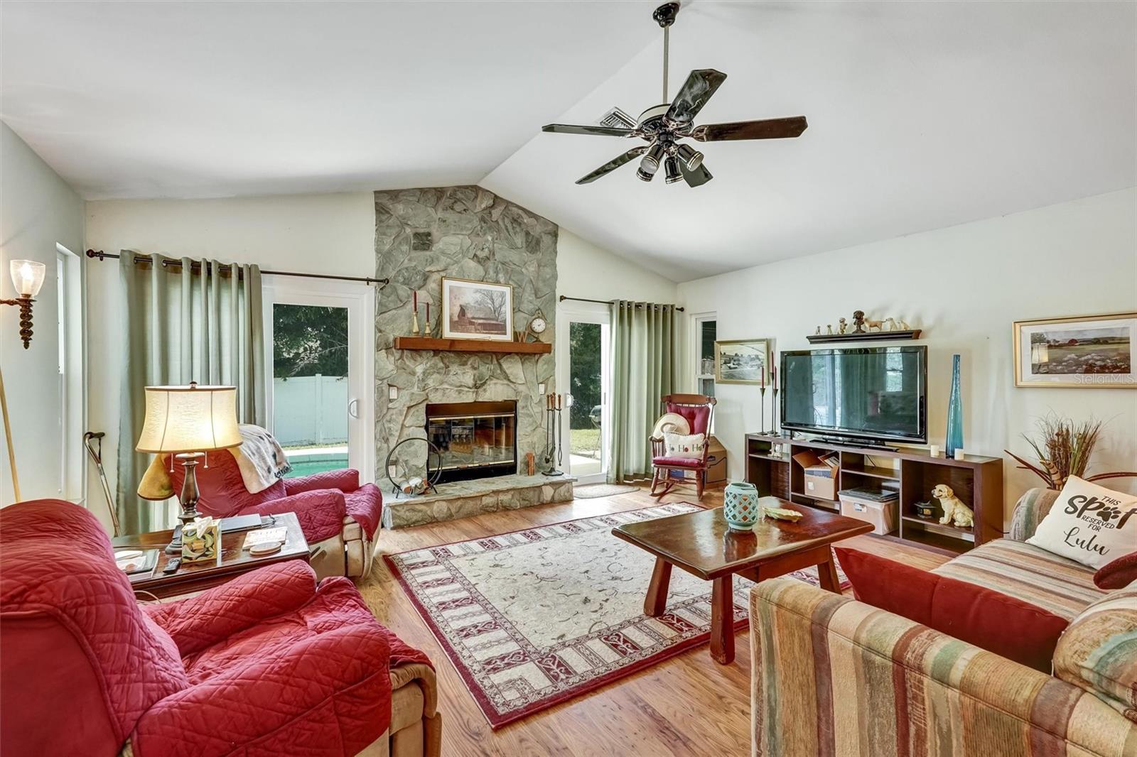 SOUTH VENICE - Residential