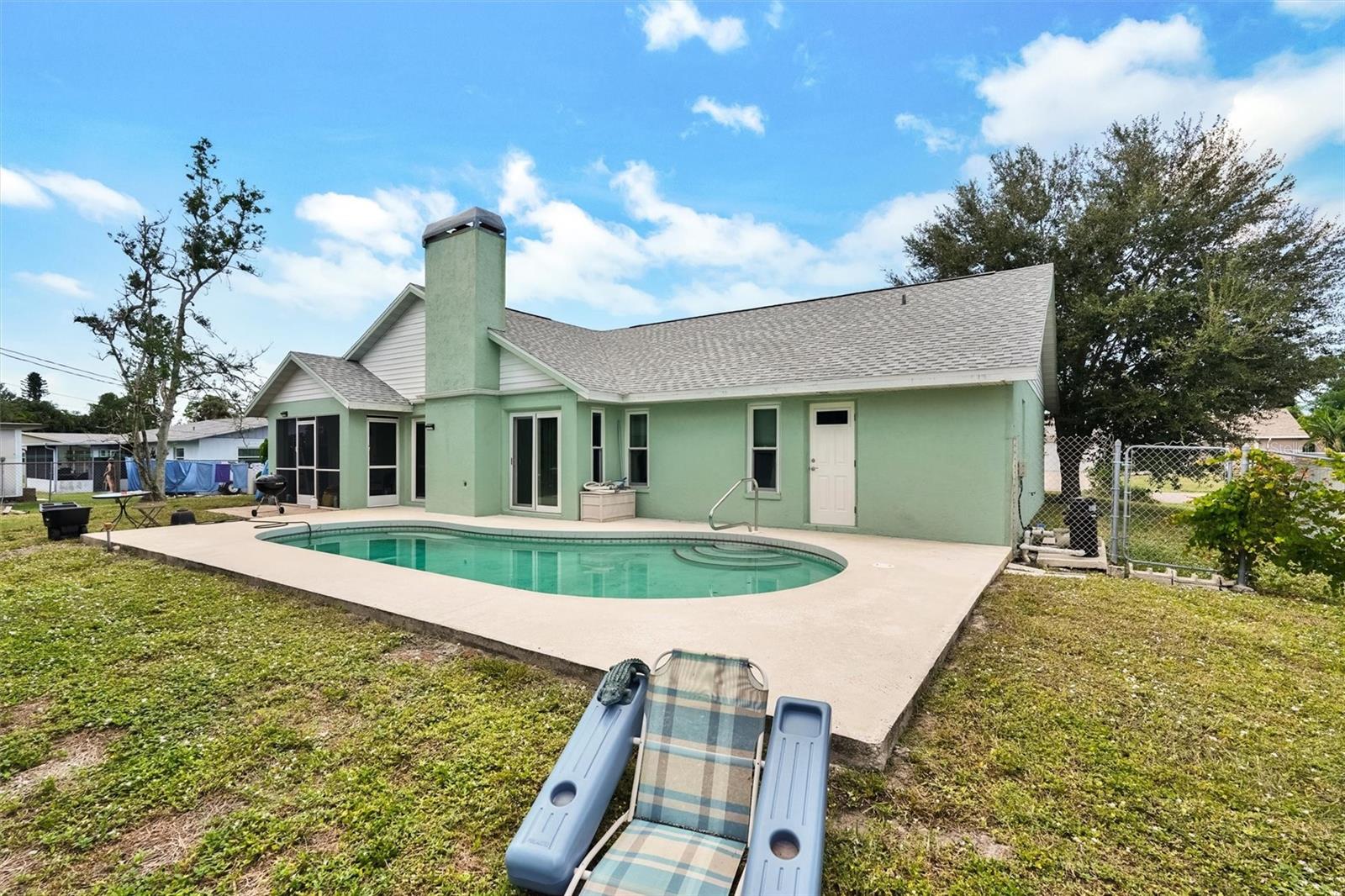 SOUTH VENICE - Residential