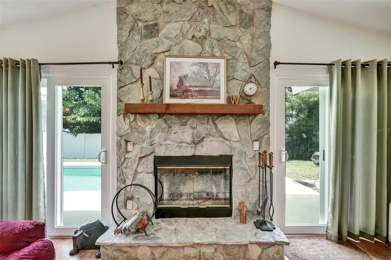 SOUTH VENICE - Residential