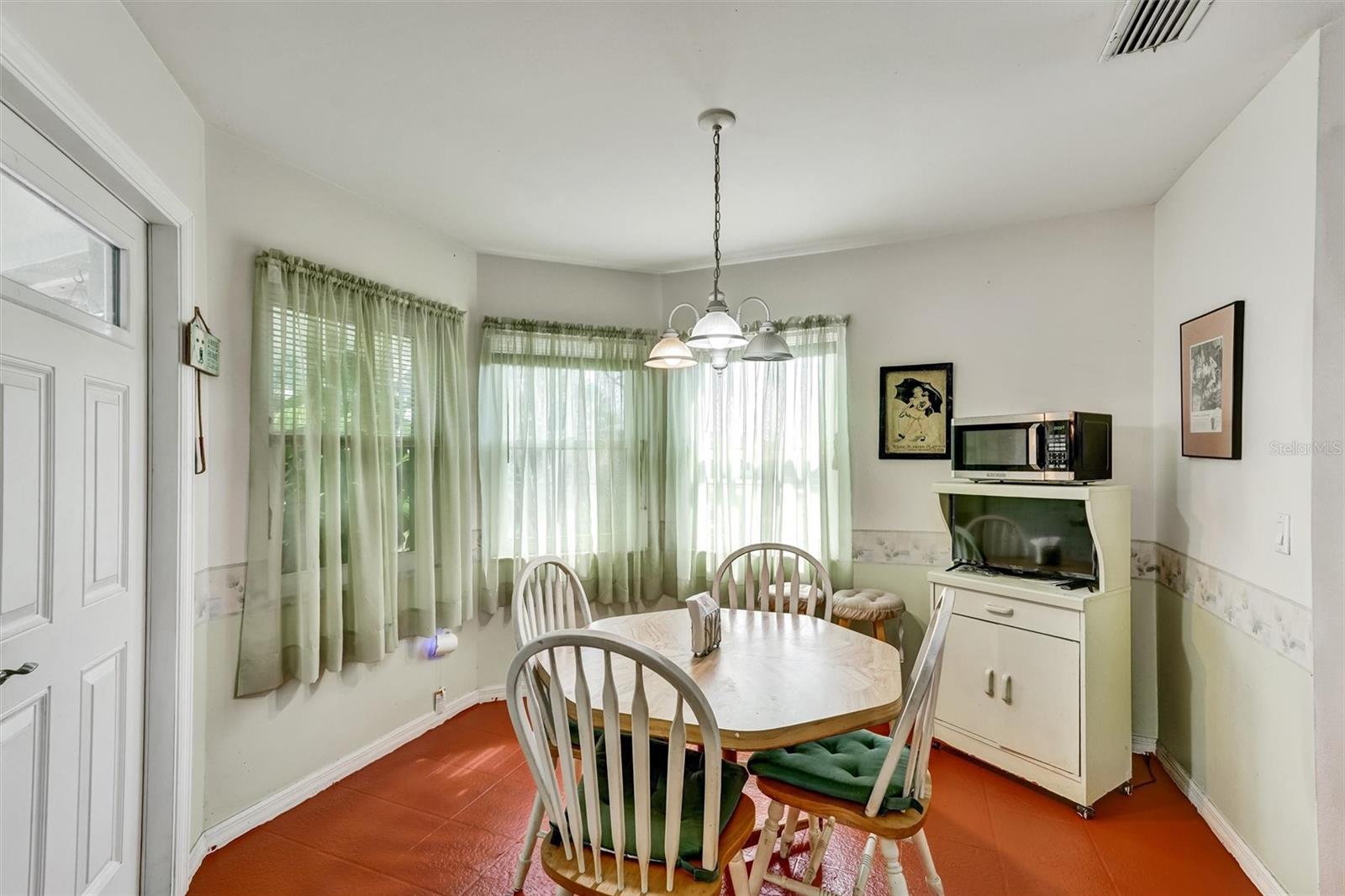 SOUTH VENICE - Residential