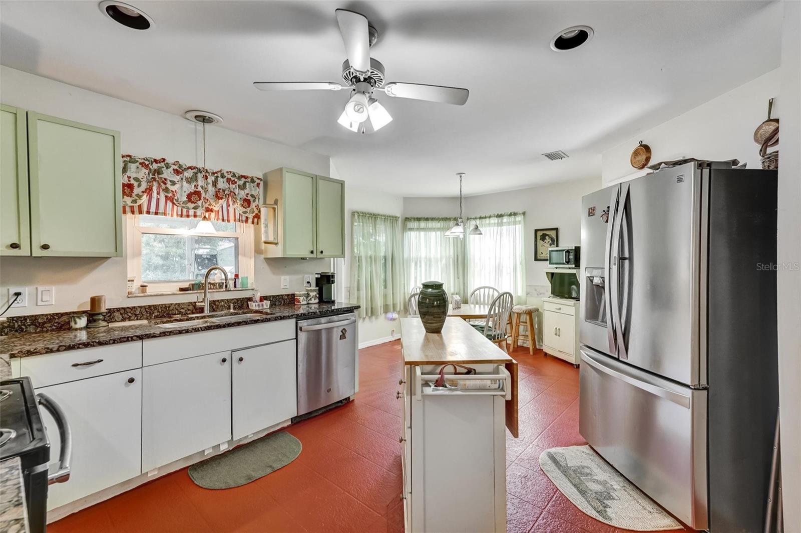 SOUTH VENICE - Residential