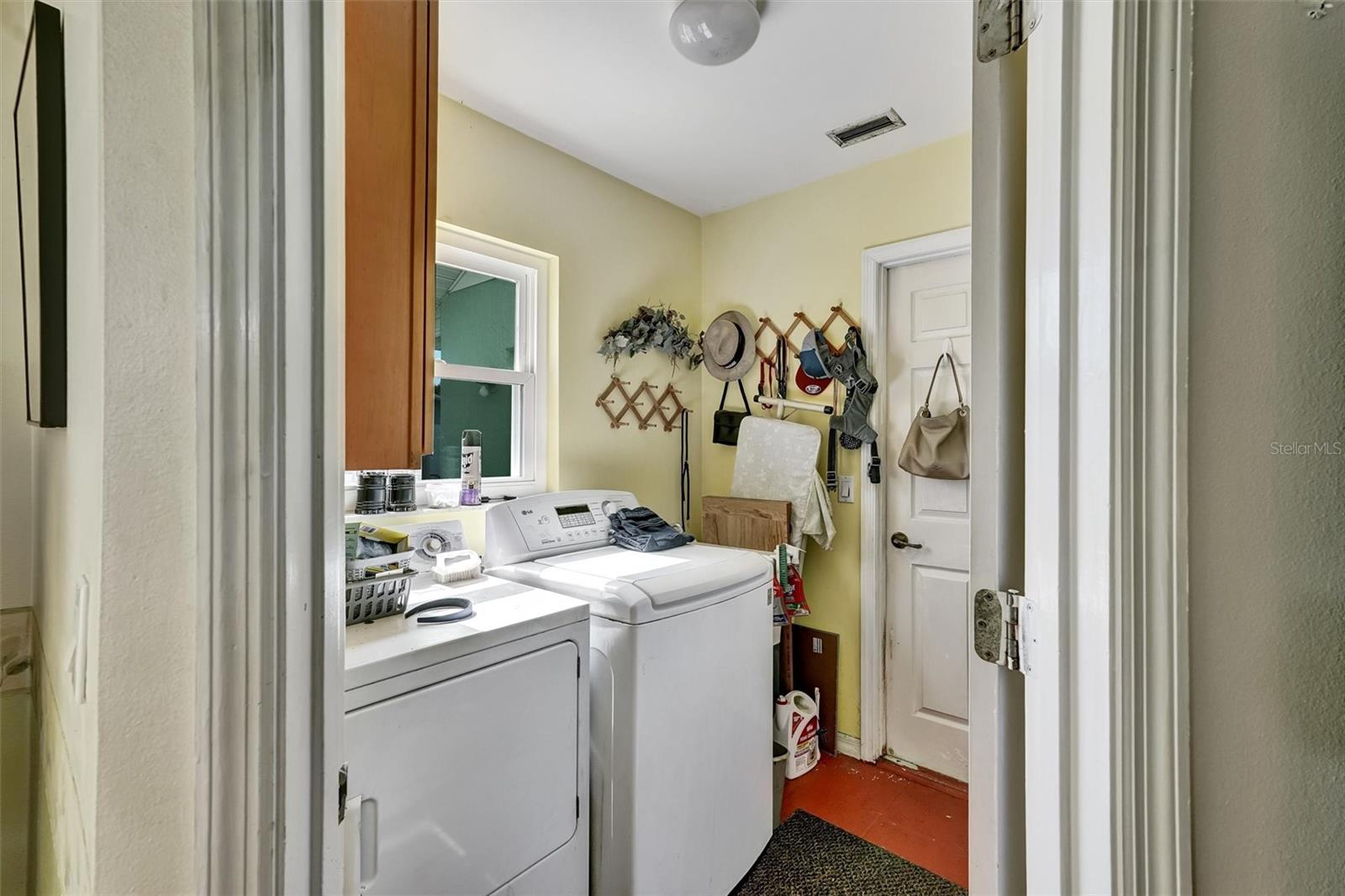 SOUTH VENICE - Residential