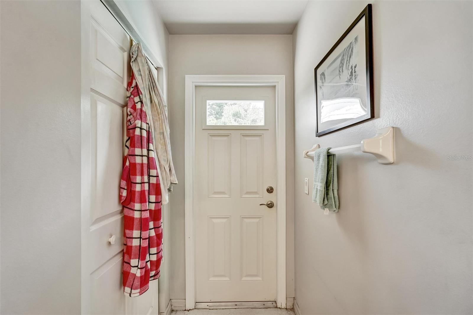 SOUTH VENICE - Residential