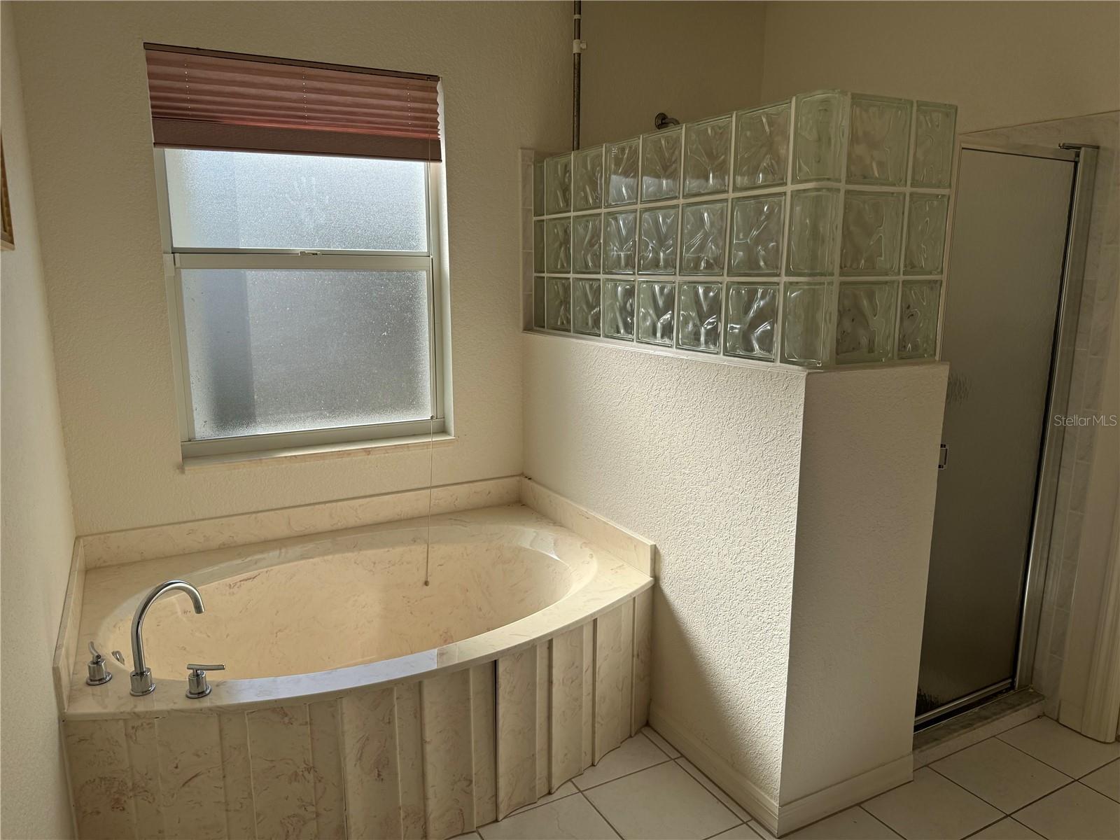 ROTONDA WEST BROADMOOR - Residential