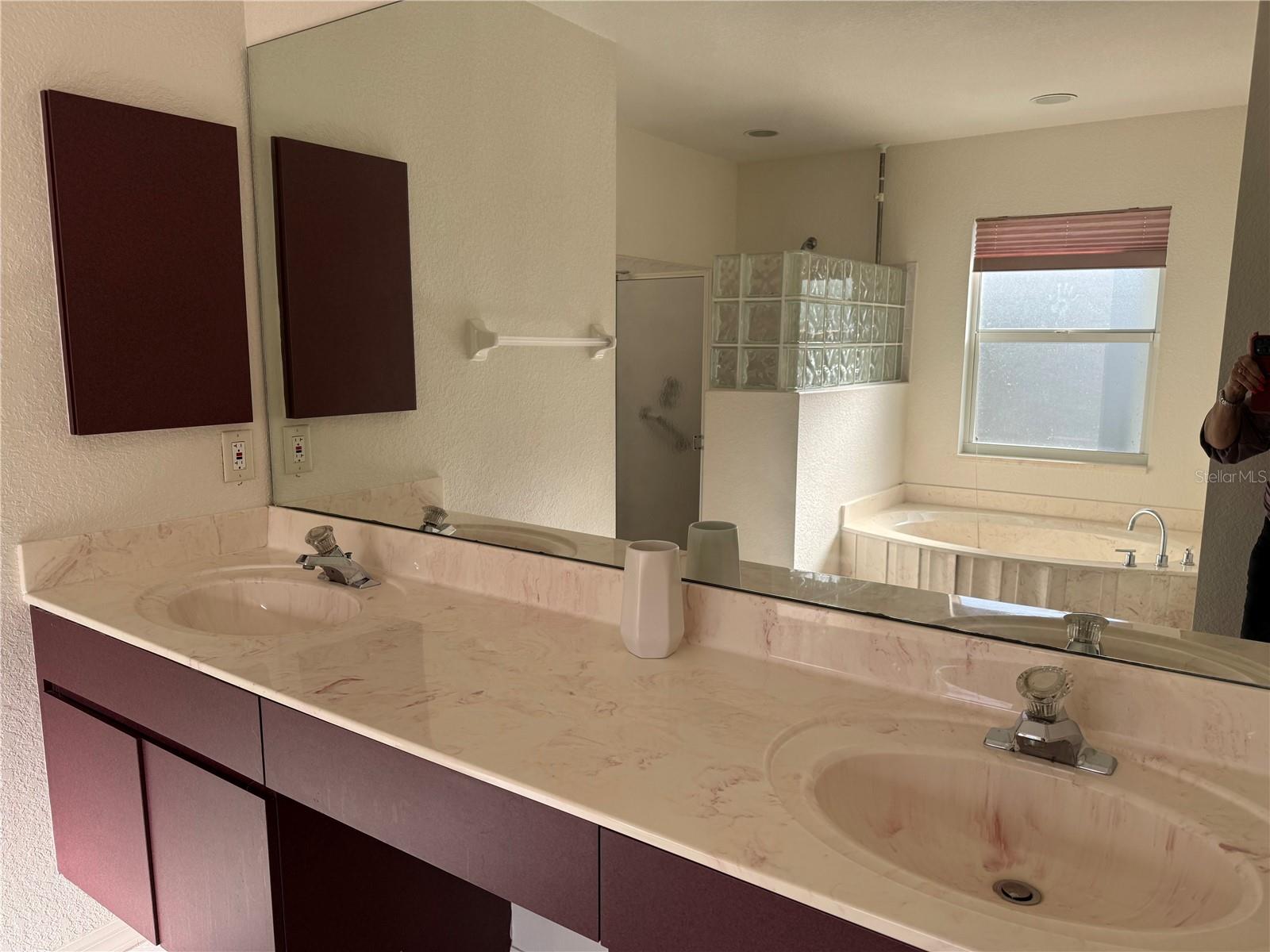 ROTONDA WEST BROADMOOR - Residential