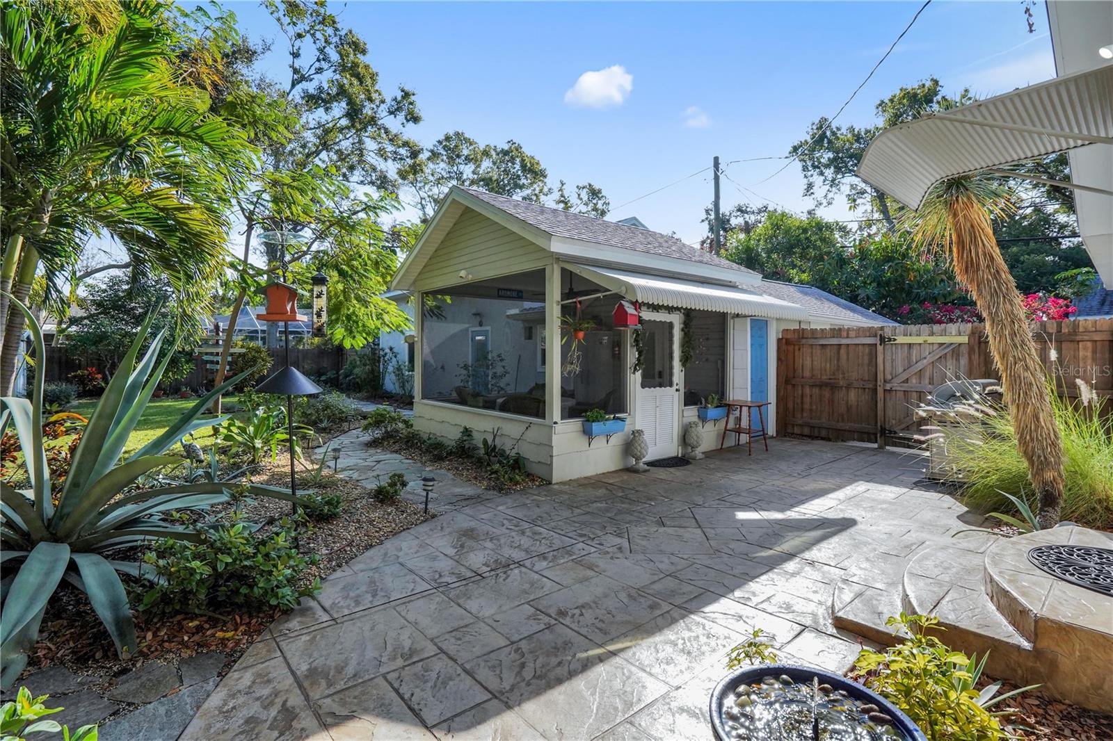 VETERAN PARK - Residential