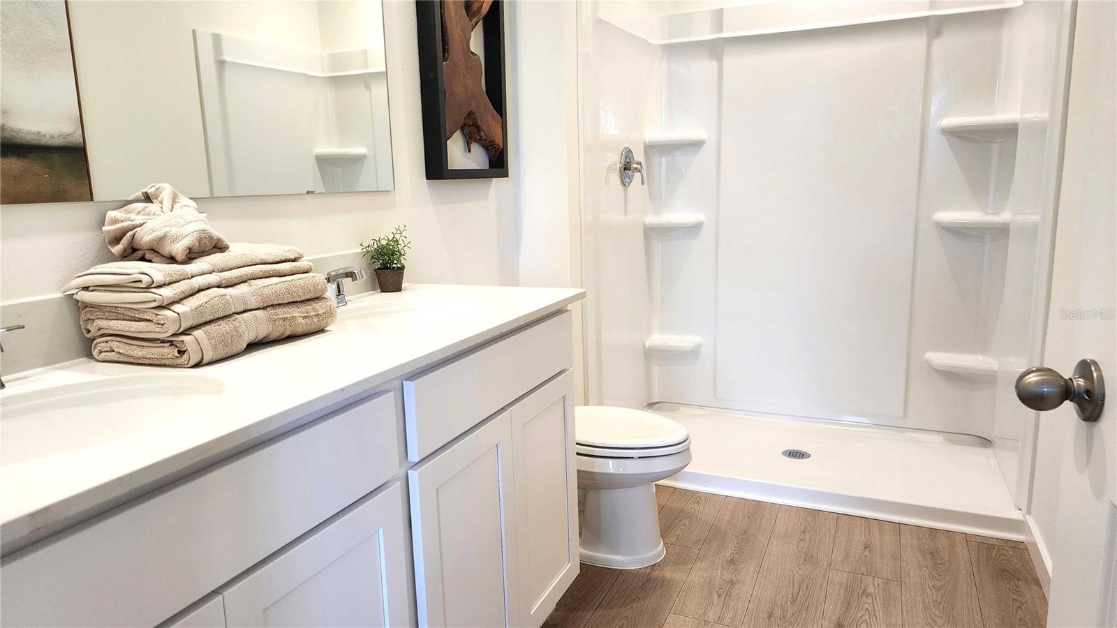 VINELAND RESERVE - Residential