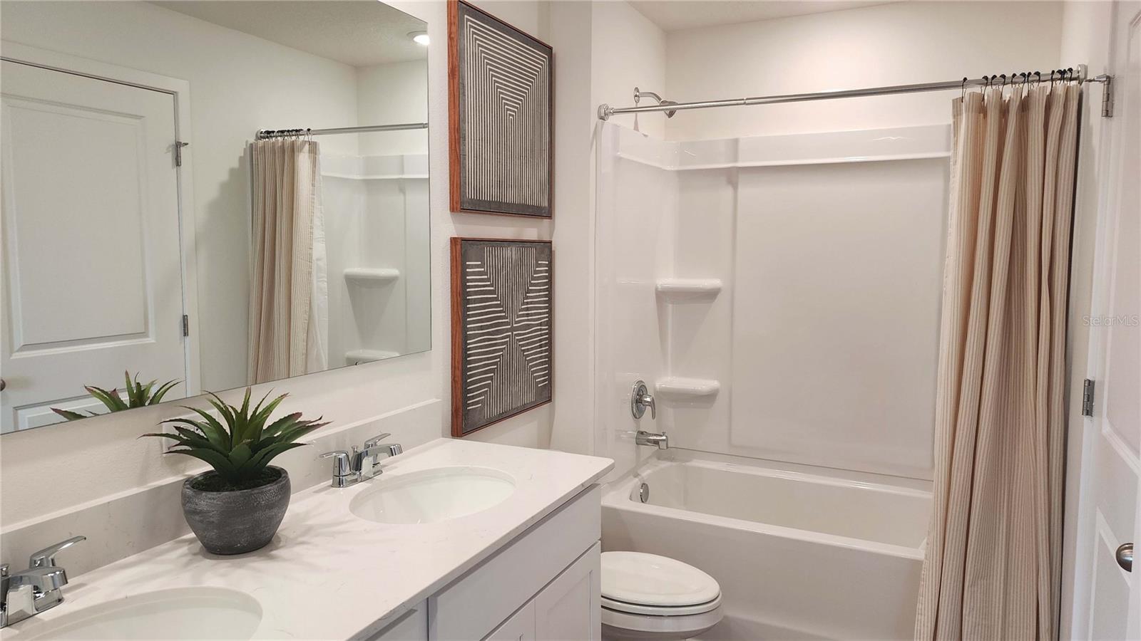 VINELAND RESERVE - Residential