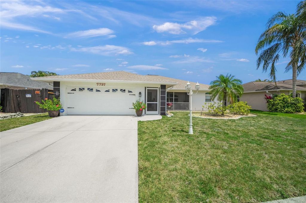 Photo of 7727 36th Lane E, Sarasota, FL 34243 (MLS # N6144214)