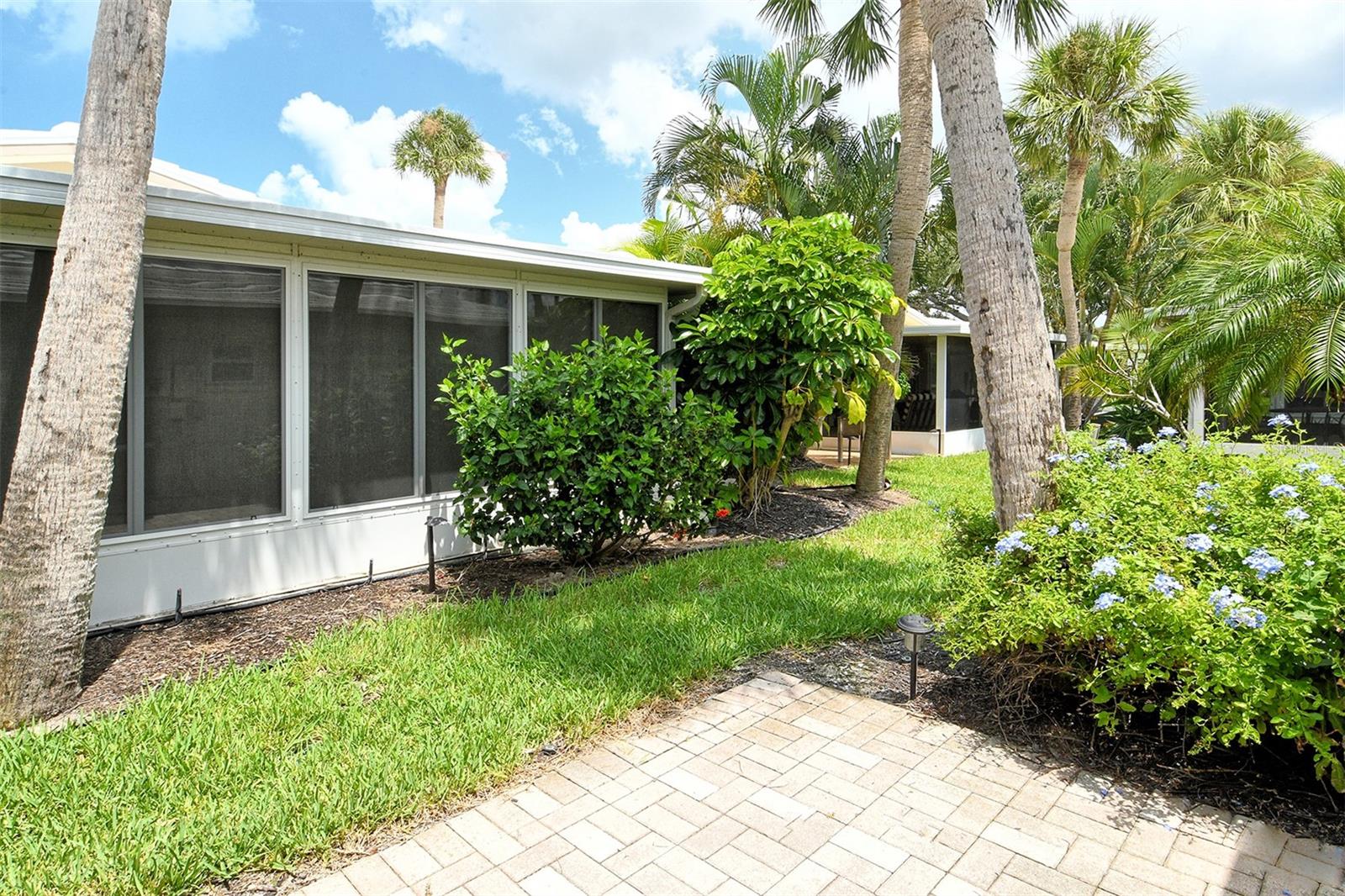 WHISPERING SANDS SEC 5 - Residential