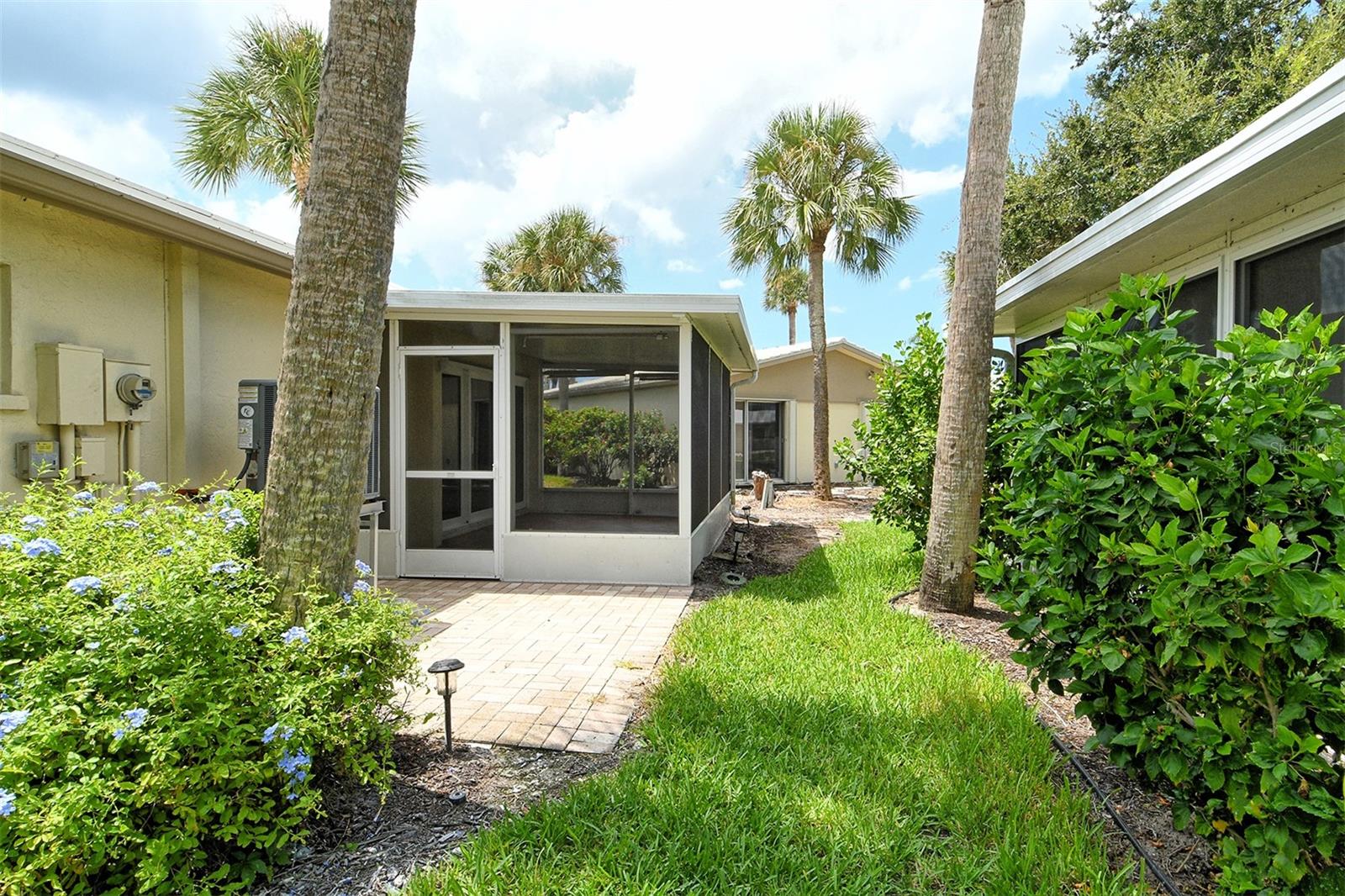 WHISPERING SANDS SEC 5 - Residential