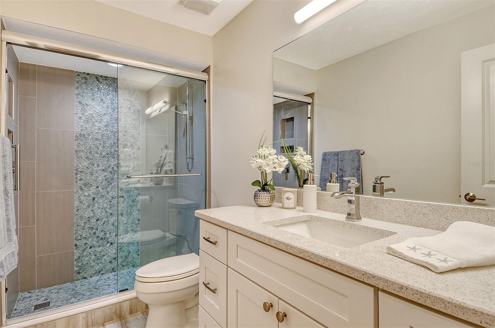WHISPERING SANDS SEC 5 - Residential