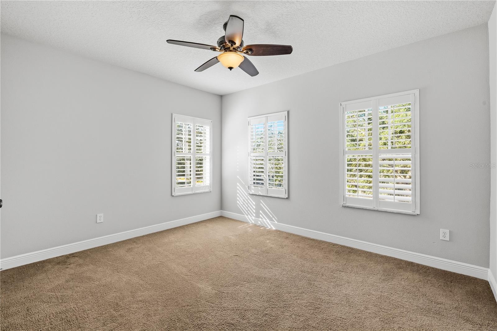 FISHHAWK RANCH TOWNCENTER PHAS - Residential