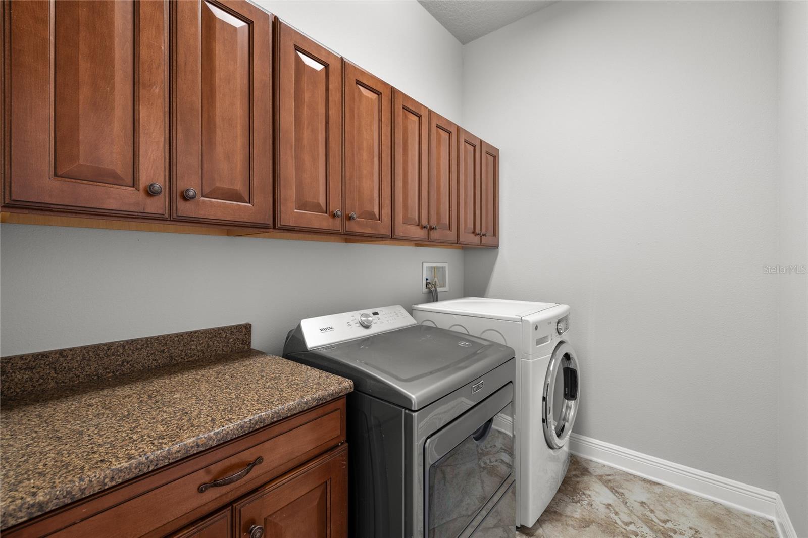 FISHHAWK RANCH TOWNCENTER PHAS - Residential