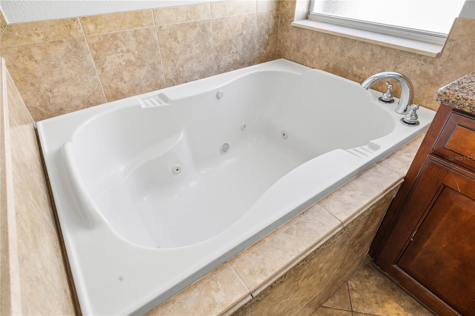 FISHHAWK RANCH TOWNCENTER PHAS - Residential