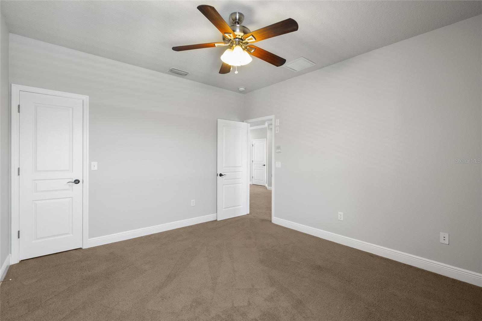 FISHHAWK RANCH TOWNCENTER PHAS - Residential